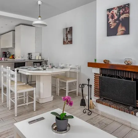 Cozy Terrace With Pool In By Costarentals - Ref 206 Apartment *